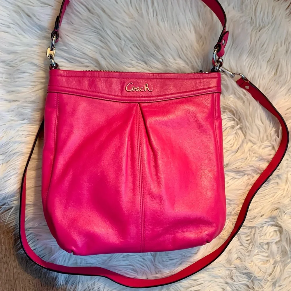 Coach Ashley Leather Hippie Bag Final Price Drop - Picture 4 of 16